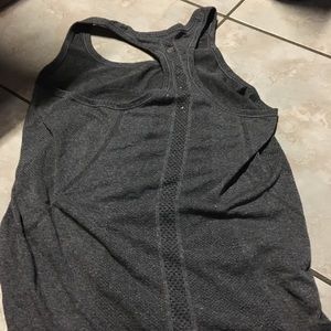 LULULEMON!!!racer back tshirt